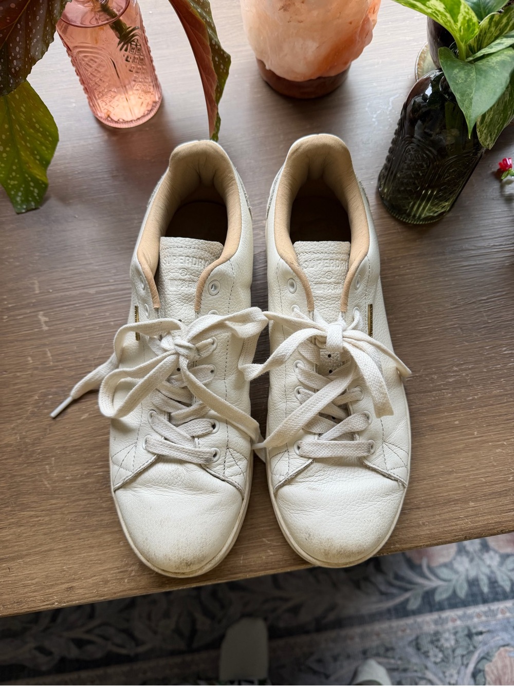 Superdry white leather sneakers, size 8 women’s.